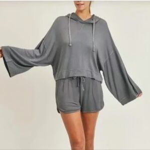 Mono B Sz Small Dark Grey Relaxed Fit Cropped Hoodie Wide Sleeves